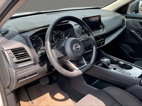 Used 2024 Nissan Rogue S FWD image 13