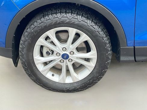 Used 2018 Ford Escape SE image 28