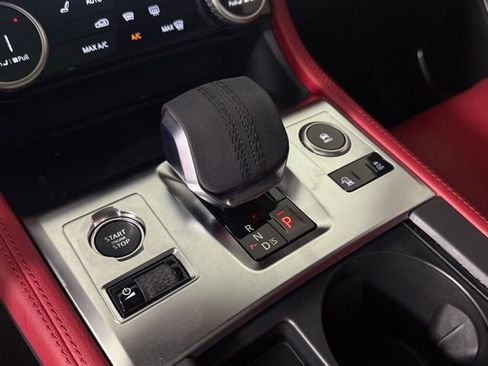 New 2025 Jaguar F-PACE R-Dynamic S image 37