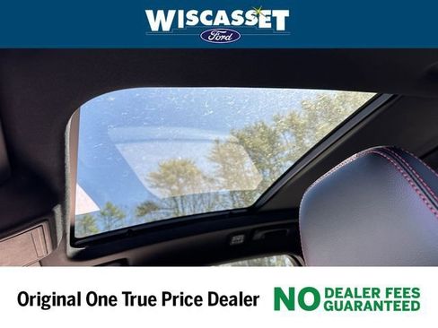 Used 2025 Ford Escape ST-Line Elite w/ Premium Technology Package AWD/4WD image 7