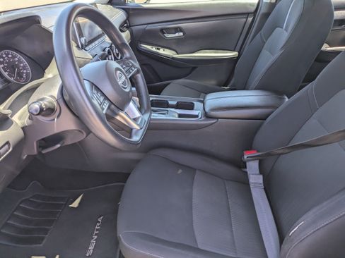 Used 2024 Nissan Sentra SV FWD image 24