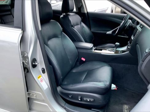 Used 2010 Lexus IS 250 image 9