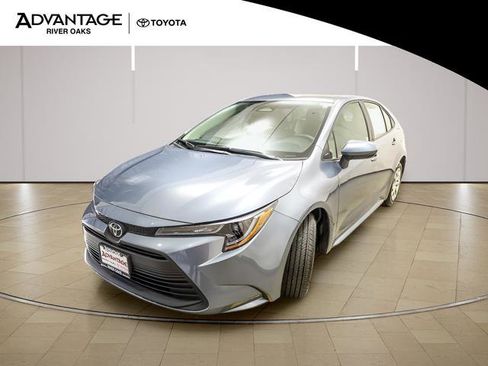 Certified 2026 Toyota Corolla LE FWD image 4
