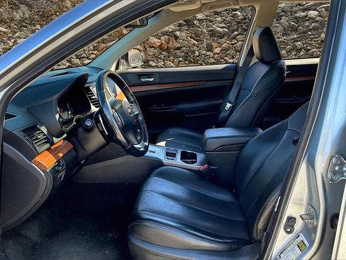 Used 2013 Subaru Outback 2.5i Limited w/ Moonroof Pkg image 21