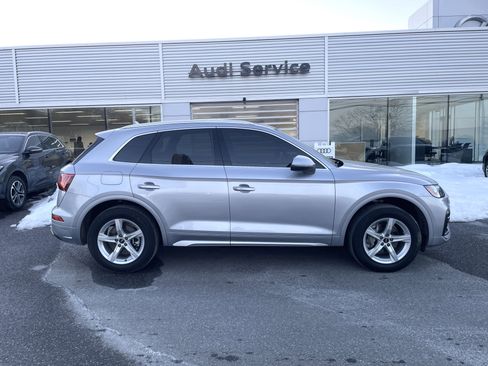 Certified 2023 Audi Q5 2.0T Premium w/ Convenience Package AWD/4WD image 3