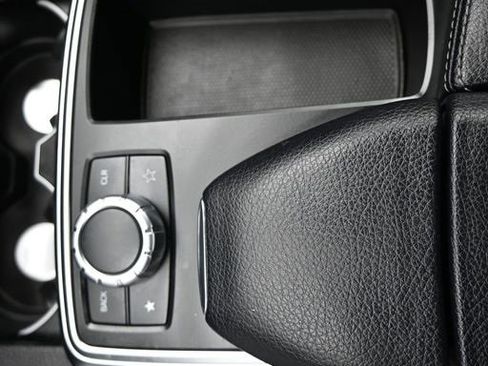 Used 2015 Mercedes-Benz ML 350 4MATIC image 23