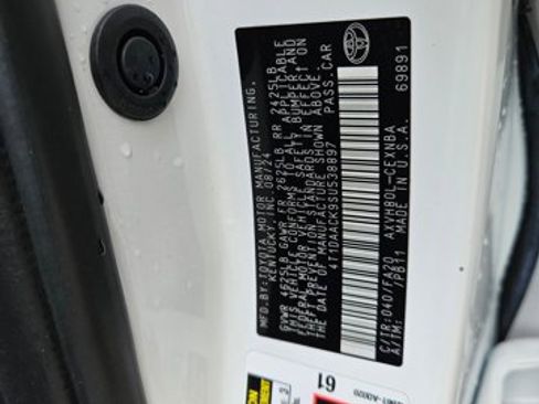 Used 2025 Toyota Camry LE image 21