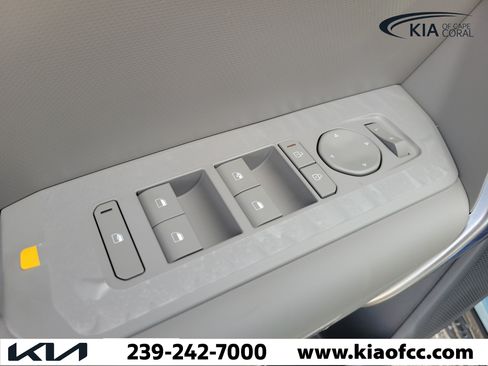 New 2027 Kia Seltos S FWD image 20