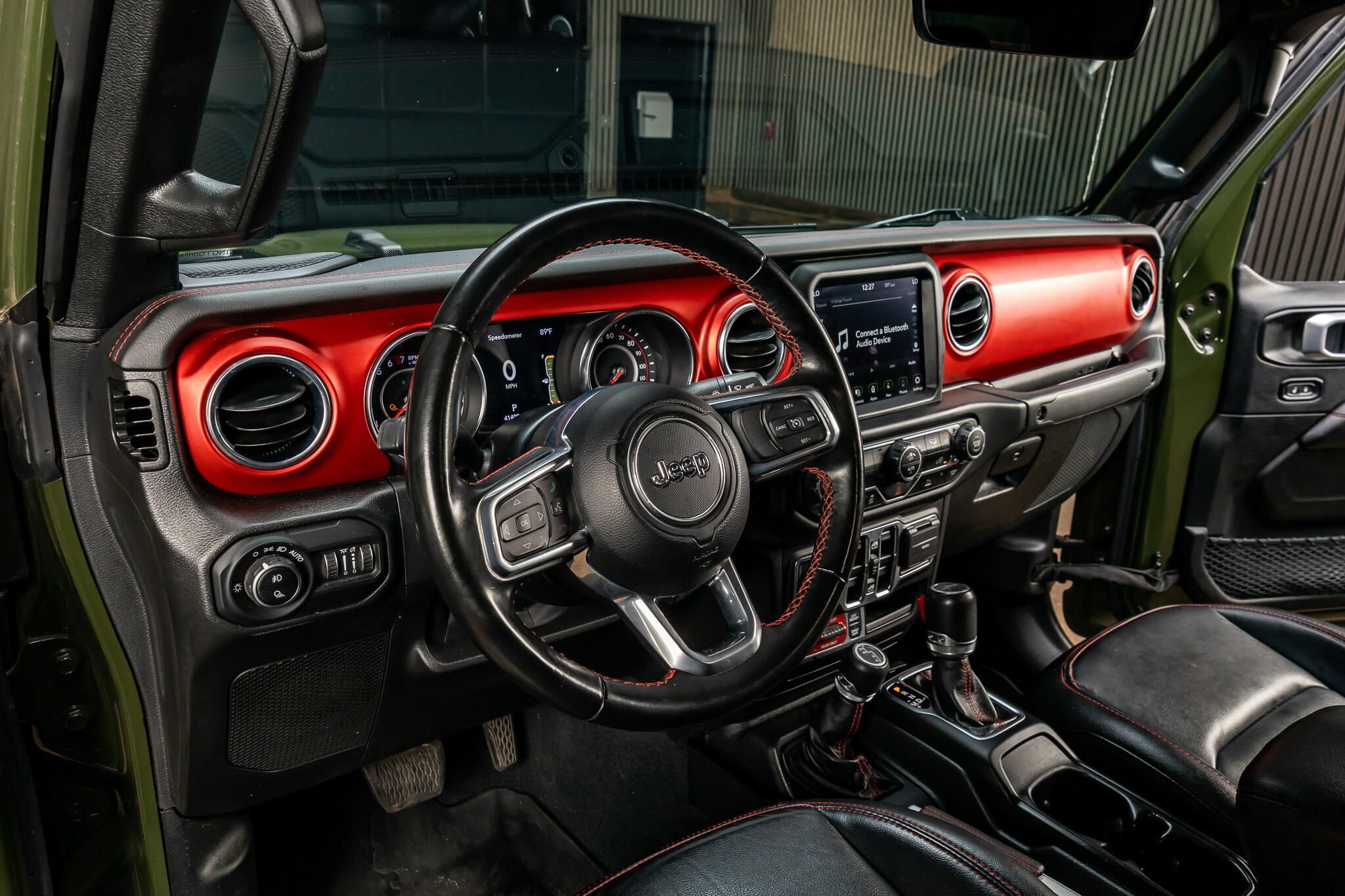 Used 2022 Jeep Gladiator Rubicon w/ LED Lighting Group AWD/4WD image 15