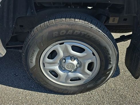 Used 2011 Toyota Tacoma 2WD Access Cab w/ SR5 Pkg #2 image 9