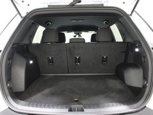 Used 2025 Chevrolet Equinox LT AWD/4WD image 21