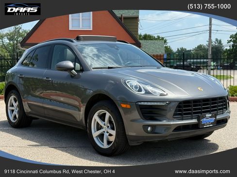 Used 2018 Porsche Macan AWD/4WD image 3
