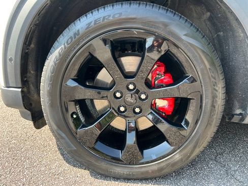 Used 2023 Ford Explorer ST w/ Equipment Group 401A AWD/4WD image 16