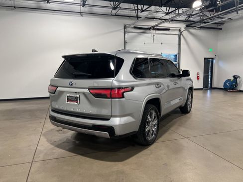 Used 2024 Toyota Sequoia Capstone image 3