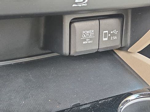 Used 2019 Honda Pilot Touring image 29