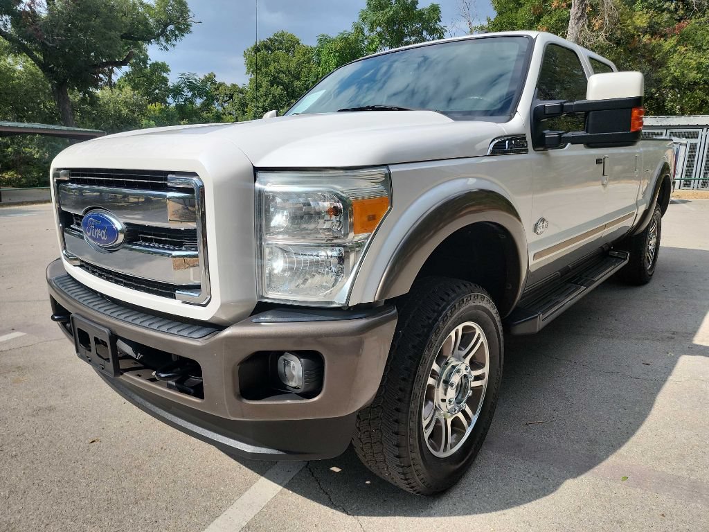 Used 2016 Ford F250 King Ranch w/ FX4 Off-Road Package AWD/4WD image 3