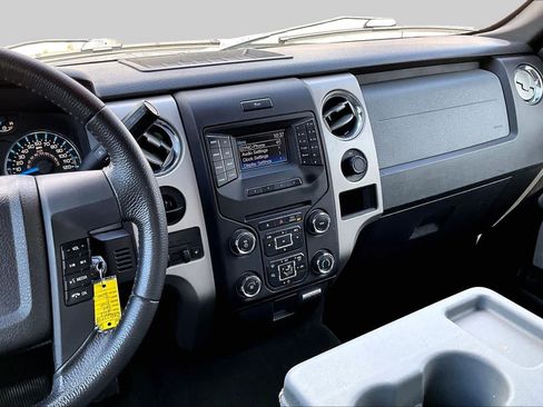 Used 2013 Ford F150 XLT w/ Mid Equipment Group RWD image 9