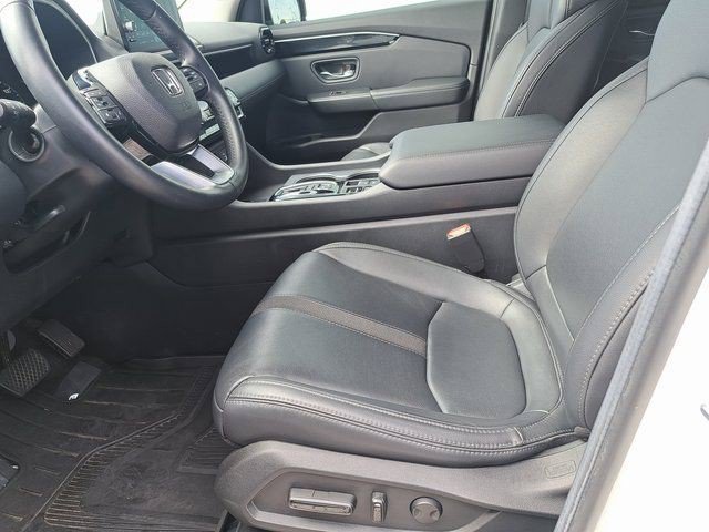 Used 2025 Honda Pilot Touring image 25