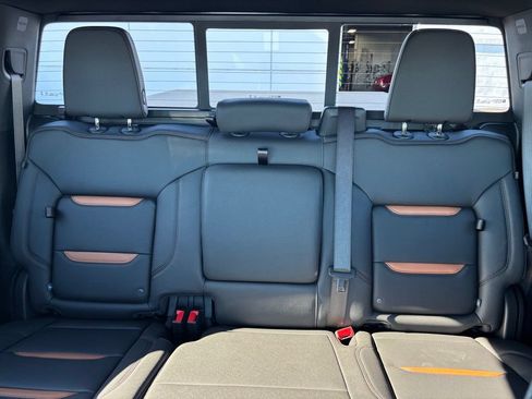 Used 2026 GMC Sierra 1500 AT4 w/ AT4 Premium Package AWD/4WD image 27
