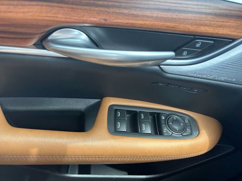 Certified 2024 Cadillac XT5 Premium Luxury AWD/4WD image 25