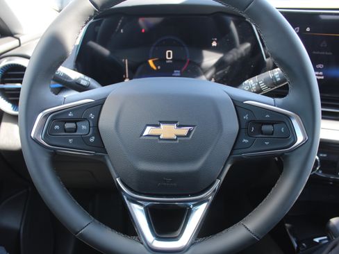 New 2026 Chevrolet Trax LT w/ Driver Confidence Package image 11