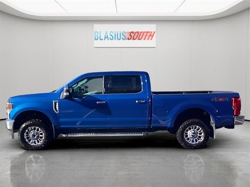 Used 2022 Ford F250 Lariat w/ Chrome Package image 6