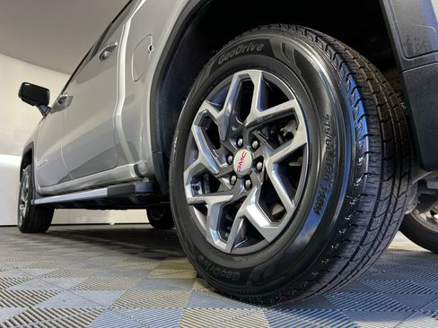 Used 2022 GMC Sierra 1500 SLT w/ SLT Premium Plus Package image 32