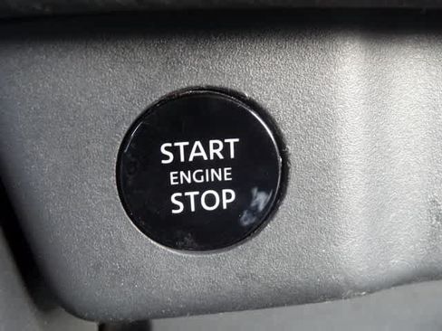 Used 2025 Nissan Rogue SV AWD/4WD image 29