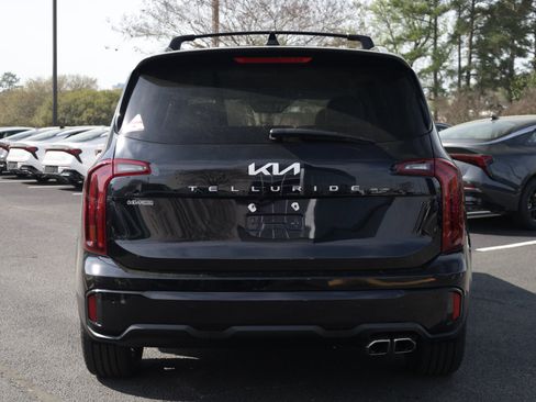 Used 2023 Kia Telluride S image 4