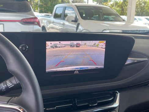 Used 2025 Buick Envista Sport Touring image 17