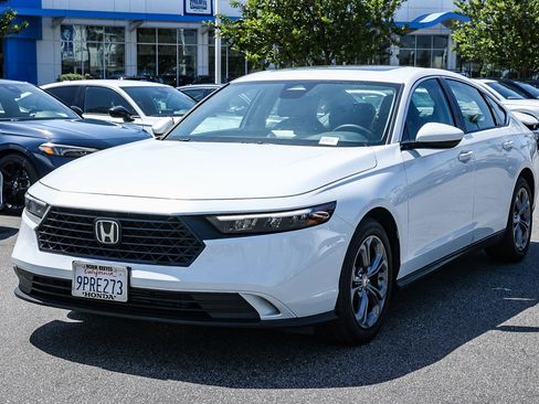 Used 2024 Honda Accord EX image 3