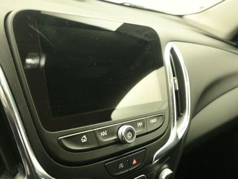 Used 2022 Chevrolet Equinox LT AWD/4WD image 16