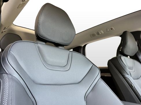 New 2025 Volvo EX90 Ultra image 20