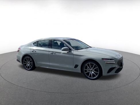 Used 2025 Genesis G70 2.5T image 2