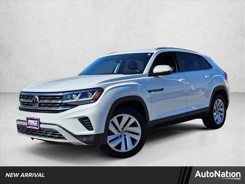 Used 2020 Volkswagen Atlas Cross Sport SE FWD image 1