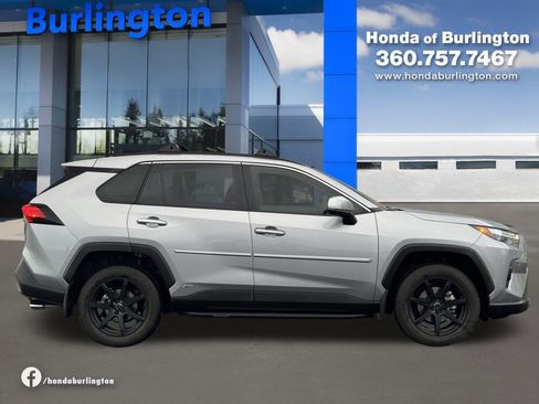 Used 2024 Toyota RAV4 Limited image 7