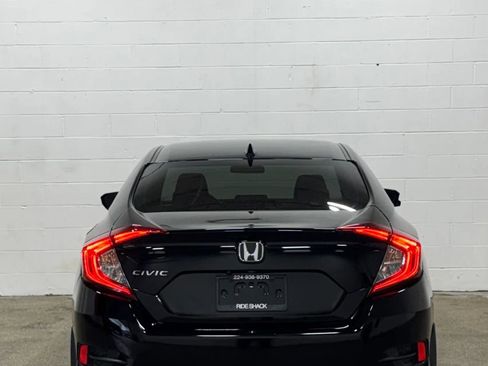 Used 2018 Honda Civic EX image 4