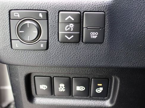 Used 2022 Lexus GX 460 Premium w/ Accessory Package AWD/4WD image 56