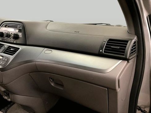 Used 2010 Honda Odyssey EX image 16