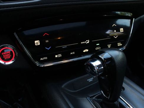 Used 2020 Honda HR-V EX image 37