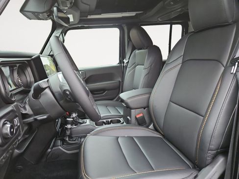 New 2025 Jeep Wrangler Sahara image 9