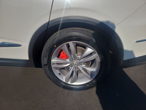 Used 2023 Acura MDX image 11