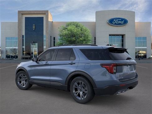 New 2026 Ford Explorer Active w/ Active Comfort Package image 4