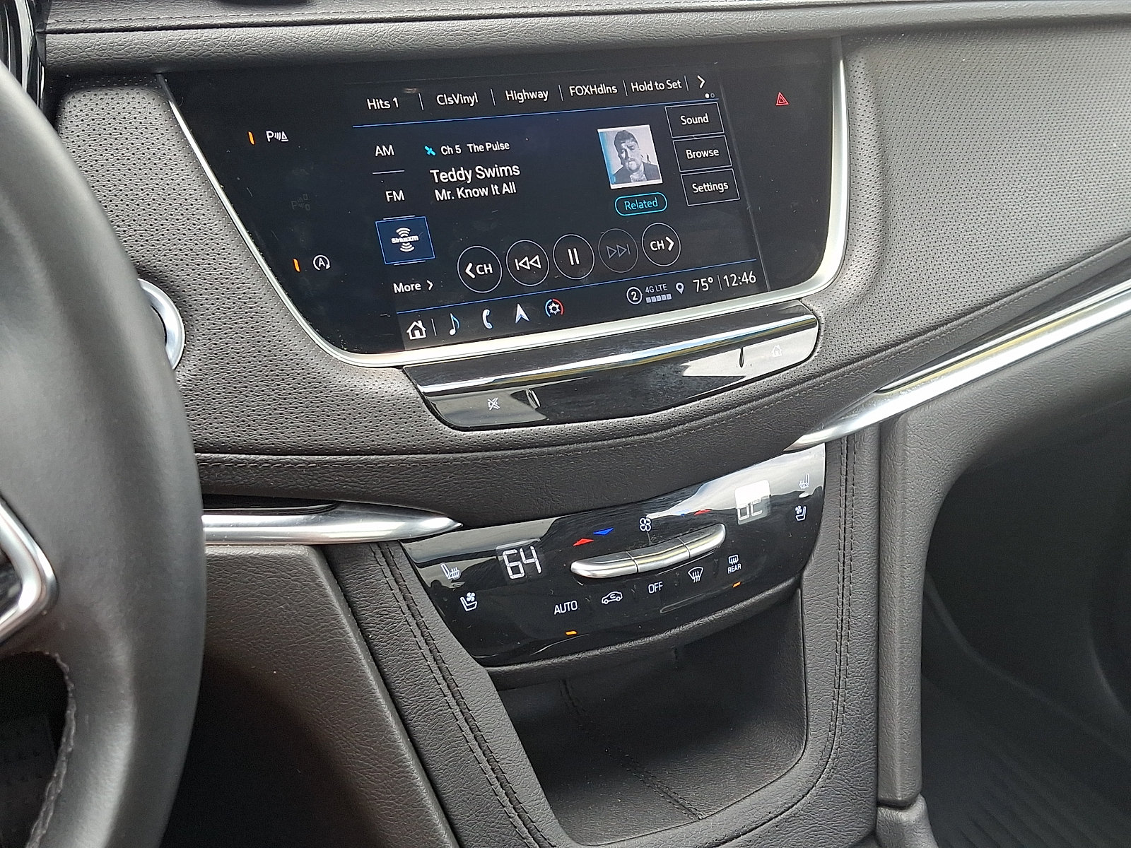 Used 2023 Cadillac XT5 Premium Luxury w/ LPO, Floor Liner Package AWD/4WD image 20
