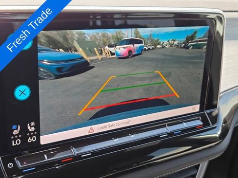 Certified 2025 Volkswagen Atlas Cross Sport SE image 21