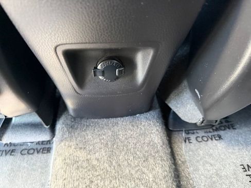 Used 2017 Toyota RAV4 Limited w/ Carpet Mat Package image 25
