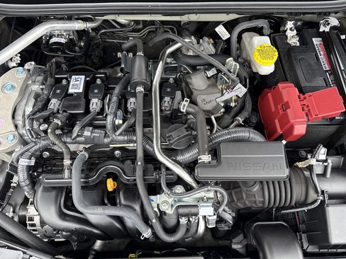 Used 2025 Nissan Sentra SV FWD image 31