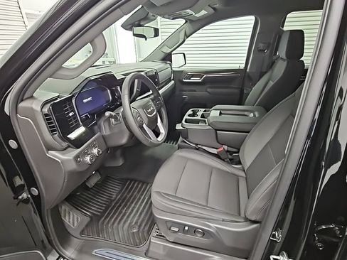 New 2026 GMC Sierra 1500 SLE w/ Preferred Package image 10