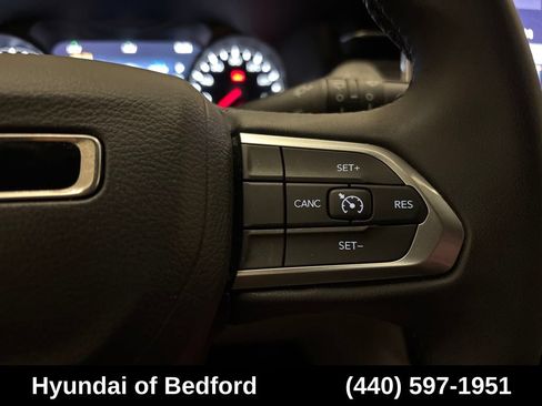 Used 2024 Jeep Compass Latitude AWD/4WD image 17