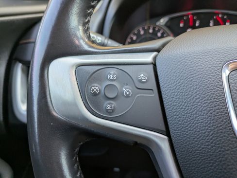 Used 2021 GMC Terrain SLE image 17